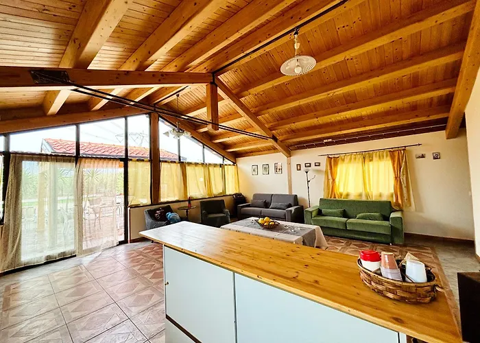 Con Piscina Hytte Centuripe